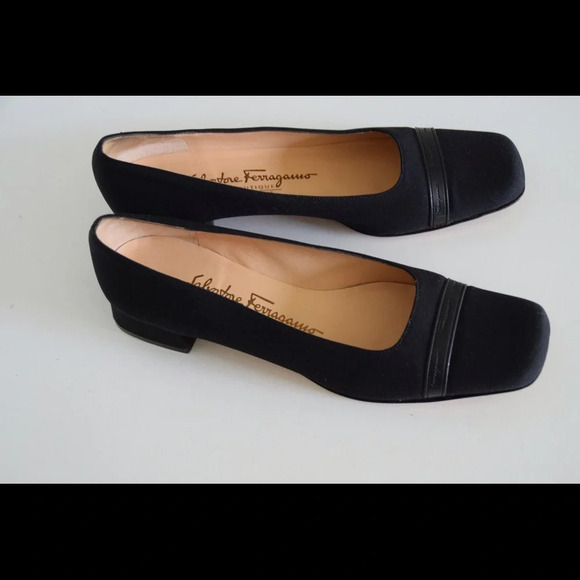 Salvatore Ferragamo low heels - Picture 4 of 6